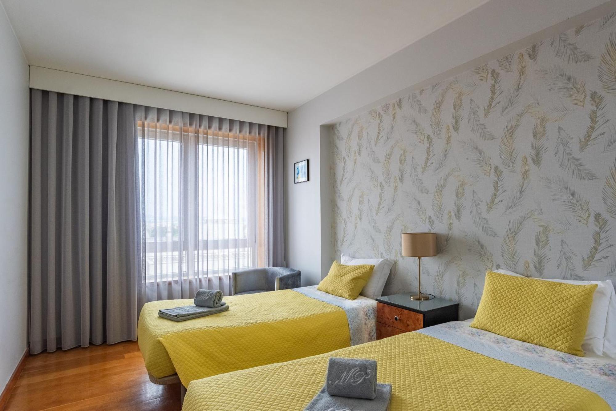 Avenida Apartment By Mp Вила-Нова-ди-Гая Экстерьер фото